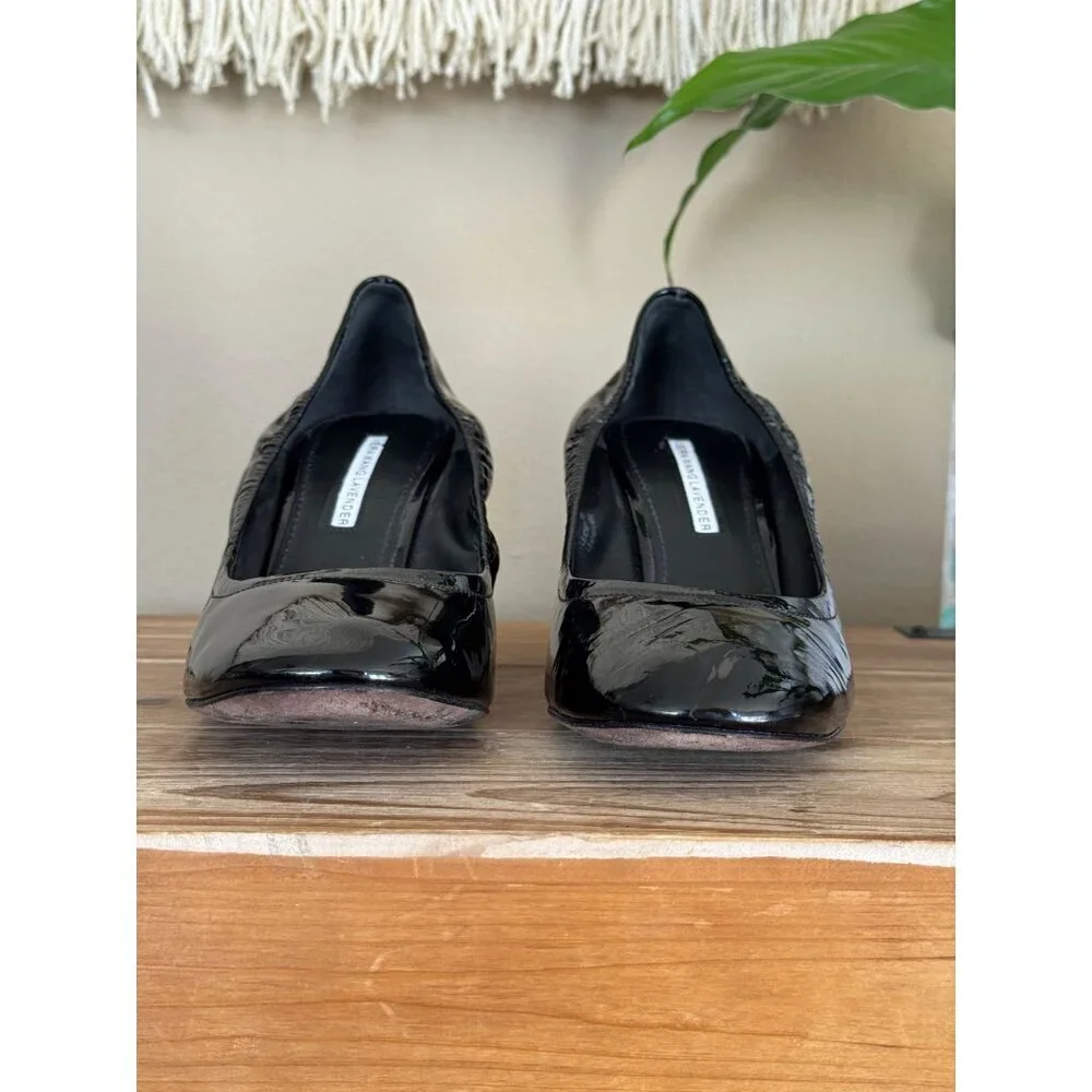 Vera Wang Lavender Ella Black Patent Leather Ballet Toe Wedge Heel Pumps Size 8